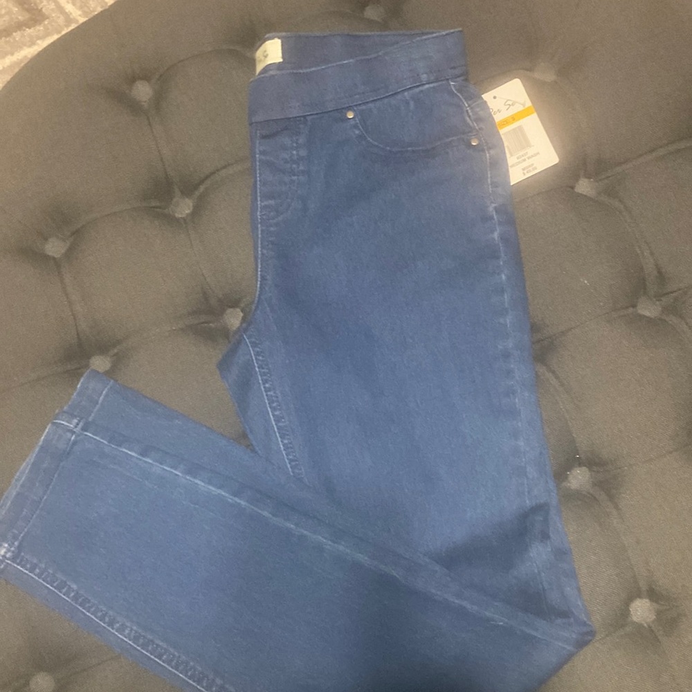 Per Se NWT stretchy jean leggings